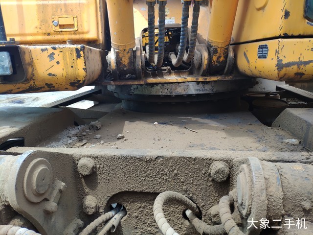 现代 R210W-7 挖掘机