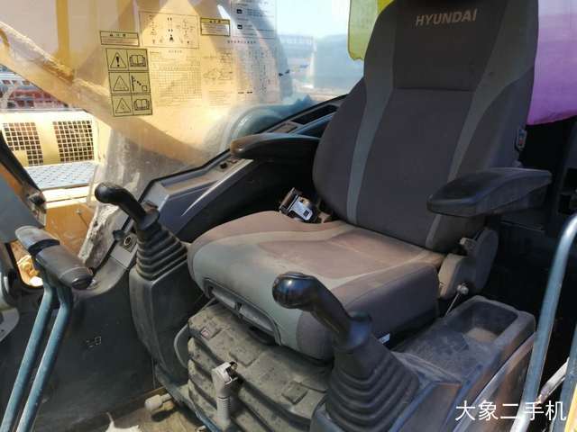现代 R385LC-9T 挖掘机