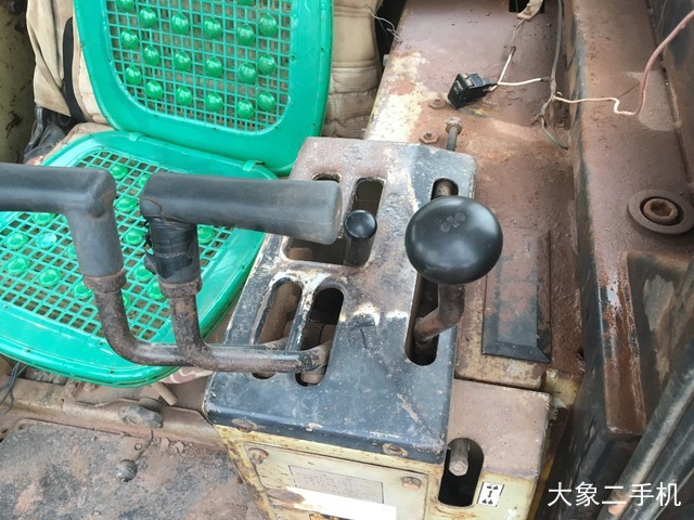 小松 D85EX-15 推土机