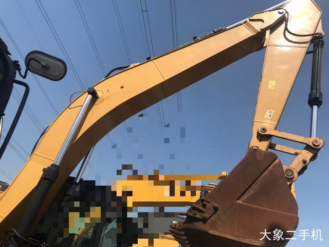 卡特彼勒 320EL 挖掘机