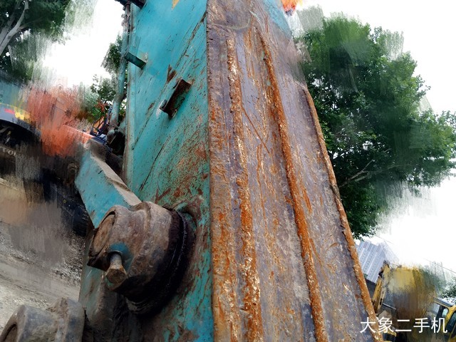 神钢 SK250LC-8 挖掘机