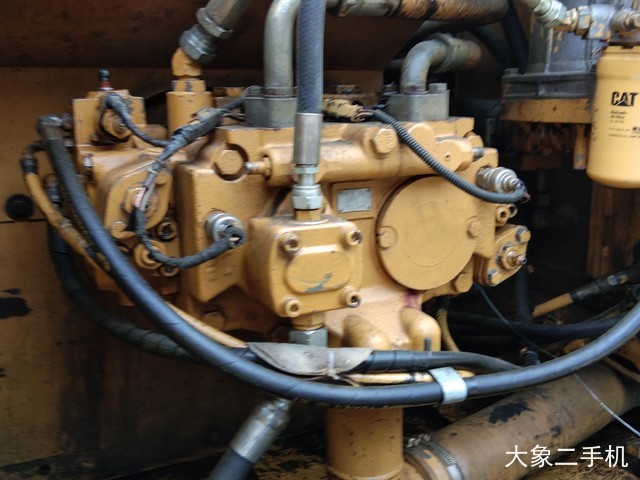 卡特彼勒 320C 挖掘机