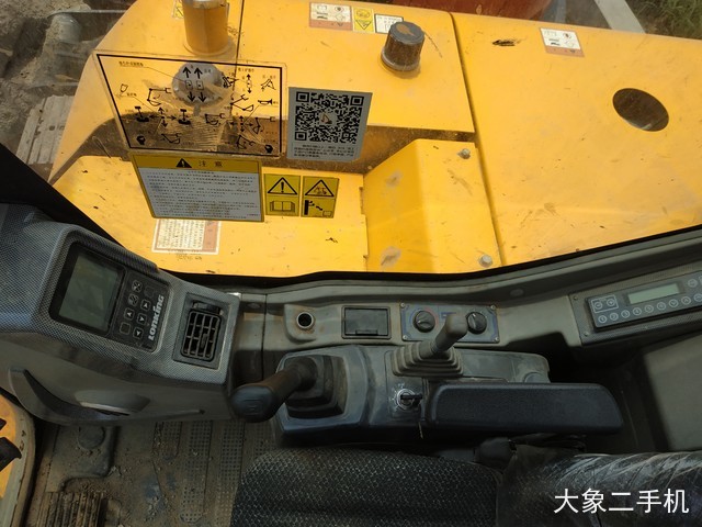 龙工 LG6060D 挖掘机