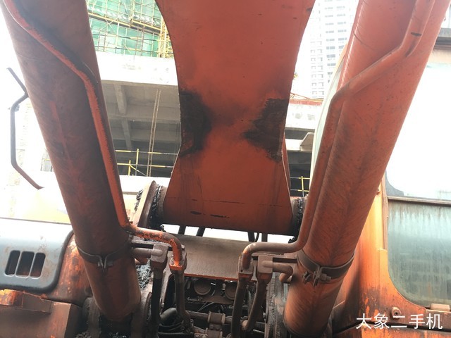 斗山 DX500LC 挖掘机