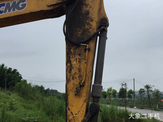 徐工 XE135B 挖掘机