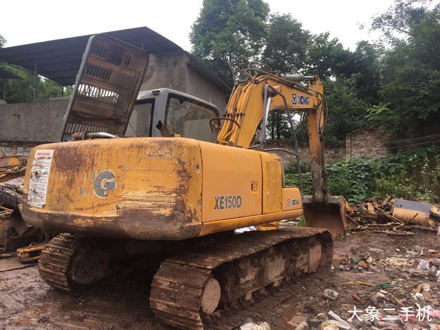 徐工 XE150D 挖掘机