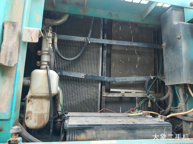 神钢 SK260LC-8 挖掘机