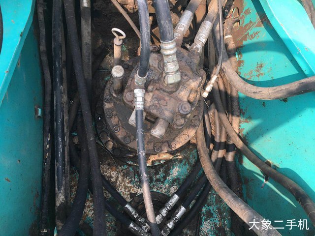 神钢 SK260LC-8 挖掘机