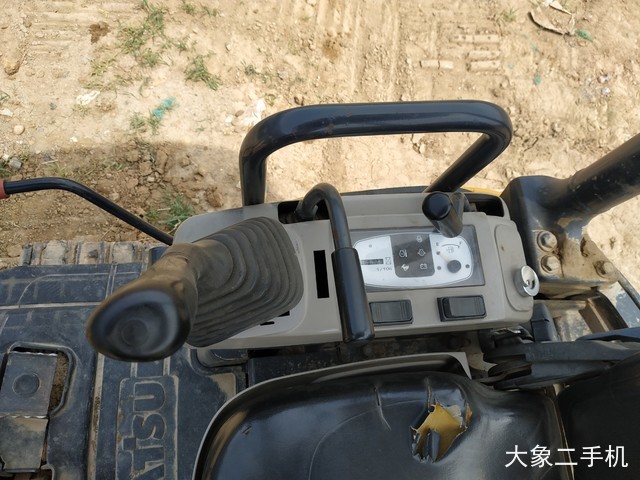 小松 PC18MR-2 挖掘机