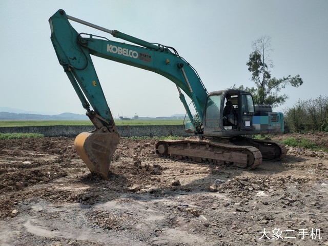 神钢 SK350LC-8 挖掘机