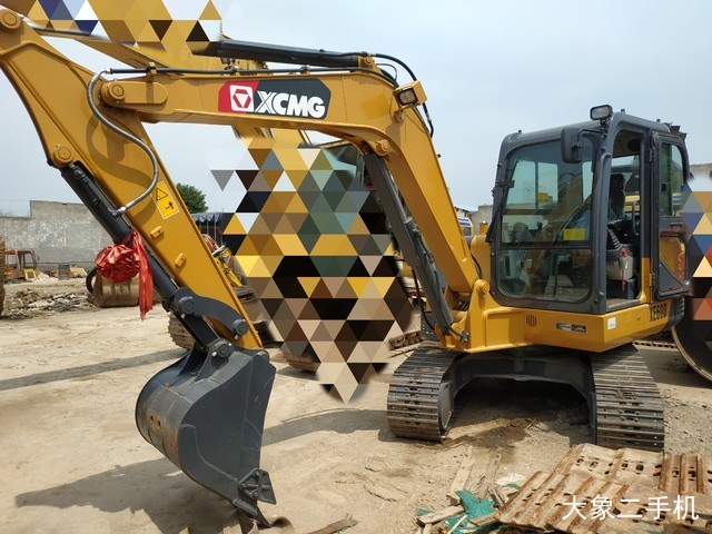 徐工 XE60D 挖掘机