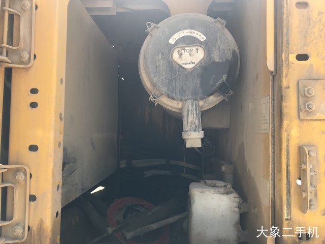 小松 PC200-8 挖掘机