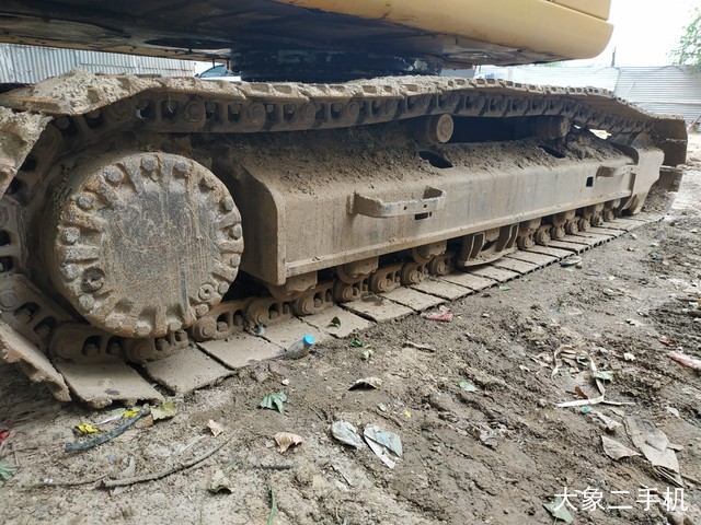 卡特彼勒 323DL 挖掘机