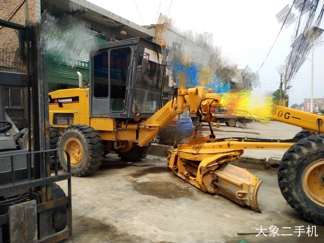 天工 PY180G 平地机