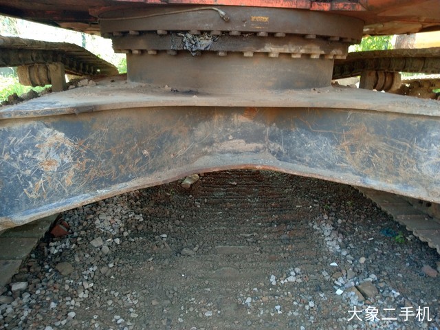 斗山 DX260LC 挖掘机