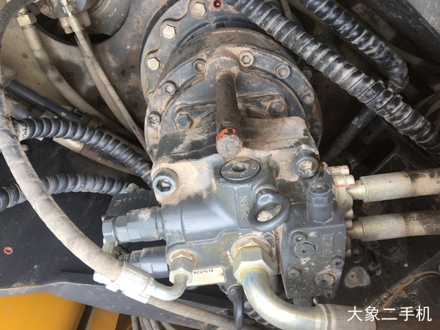 徐工 XE215D 挖掘机