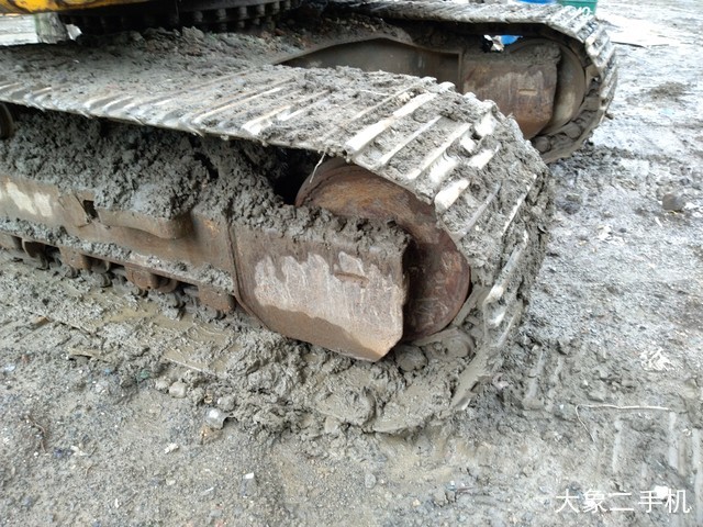 徐工 XE150D 挖掘机