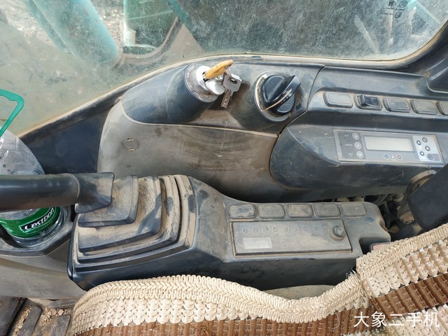 神钢 SK250-8 挖掘机