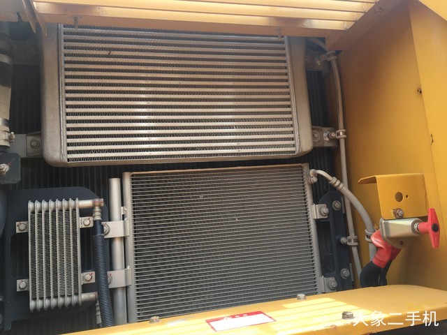 徐工 XE215D 挖掘机