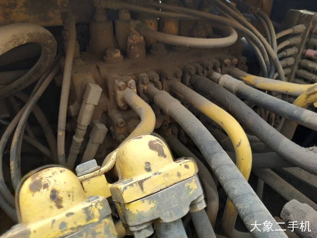 小松 PC220LC-6 挖掘机