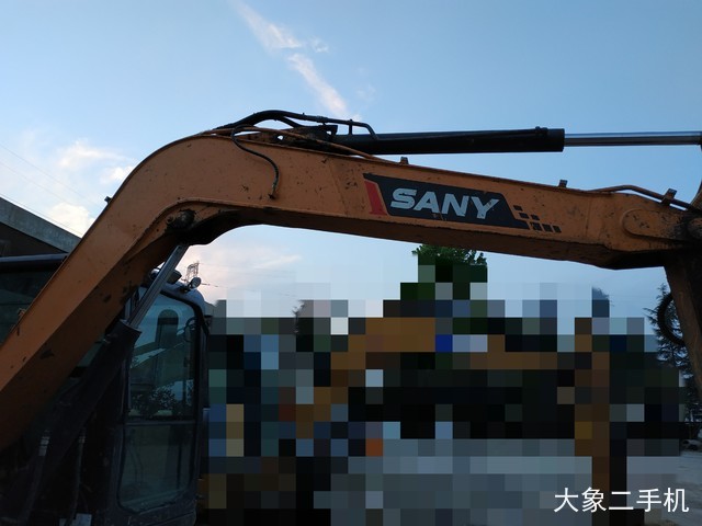 三一重工 SY75C 挖掘机