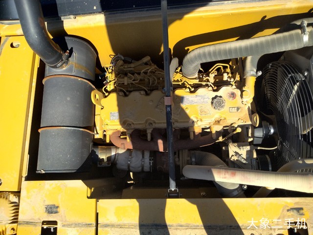 卡特彼勒 323D2L 挖掘机