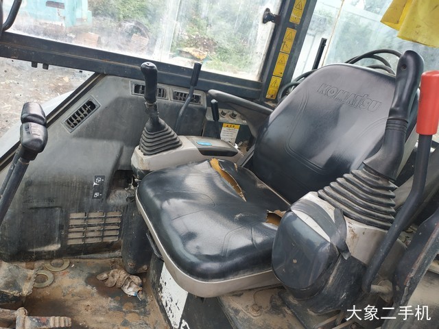小松 PC50MR-2 挖掘机