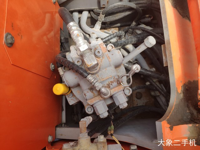 日立 ZX135US 挖掘机