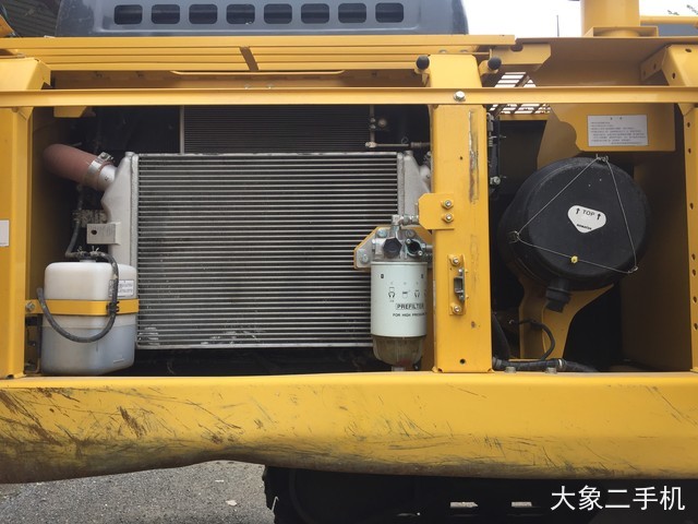 小松 PC300-8M0 挖掘机