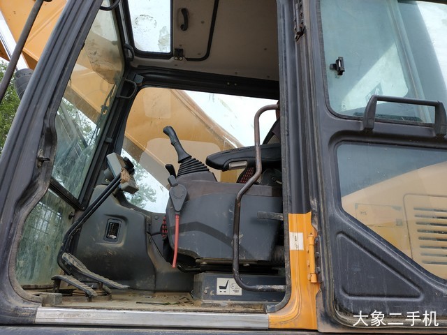 三一重工 SY305-9 挖掘机