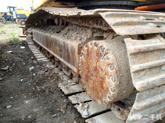 小松 PC240LC-8 挖掘机