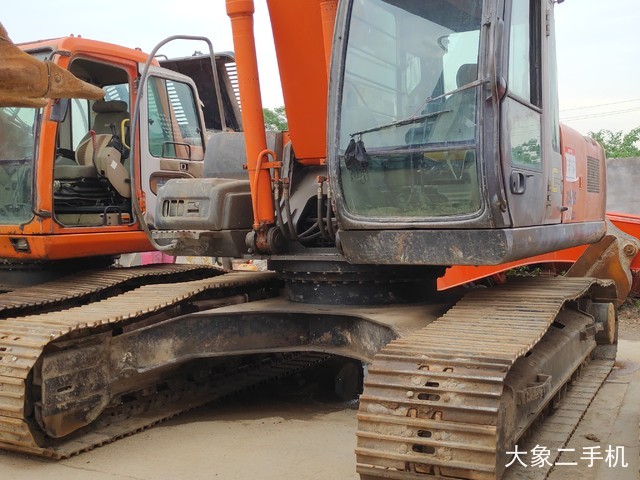 日立 ZX250LC-3 挖掘机