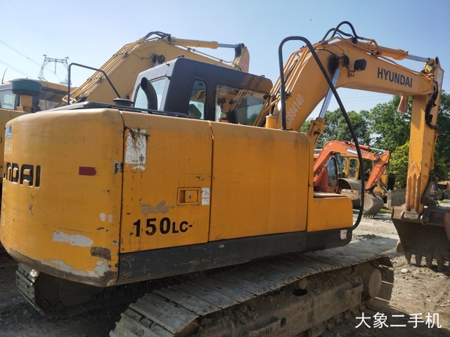 现代 R110-7 挖掘机