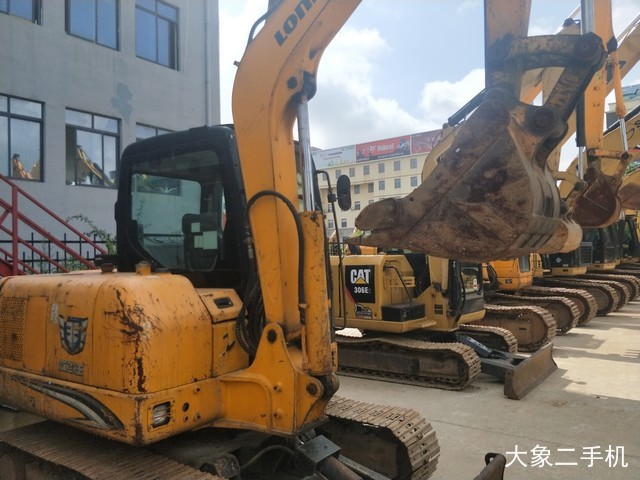 龙工 LG6060 挖掘机