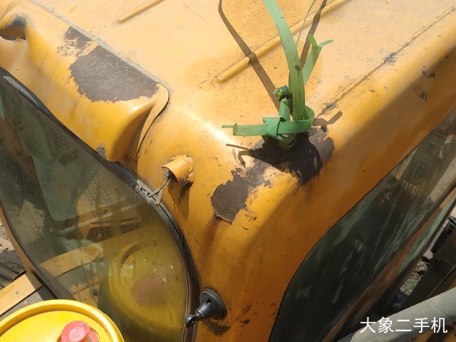 现代 R220-5 挖掘机