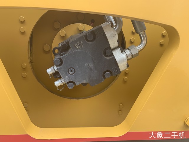 厦工 XG6122H 压路机