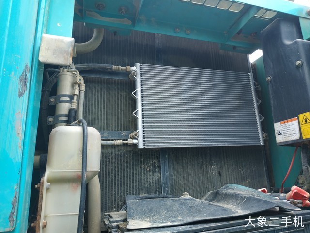 神钢 SK250-8 挖掘机