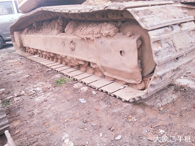 小松 PC240LC-8 挖掘机