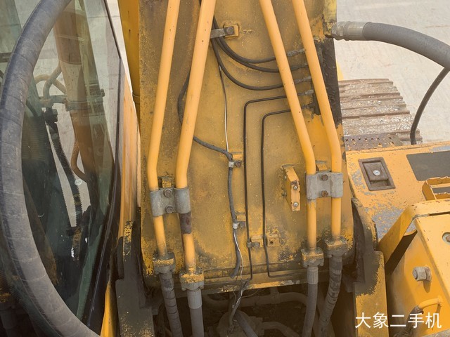 龙工 LG6225 挖掘机