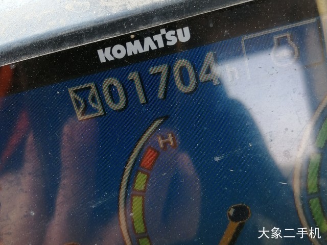 小松 PC220LC-8 挖掘机