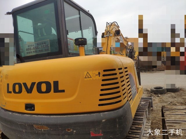 雷沃重工 FR60E 挖掘机