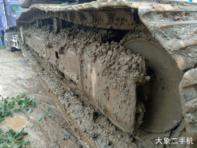 沃尔沃 EC210BLC 挖掘机