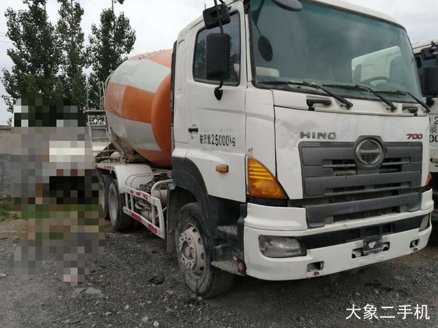 中联重科 ZLJ5256GJBGH日野 搅拌运输车