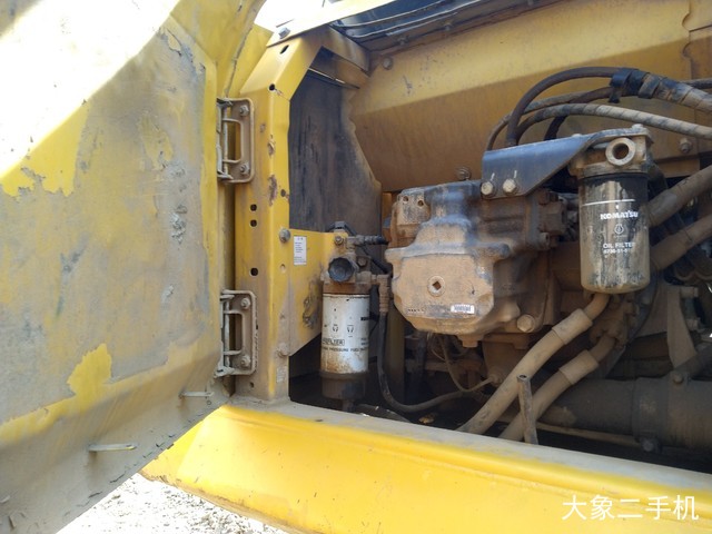 小松 PC240LC-8 挖掘机