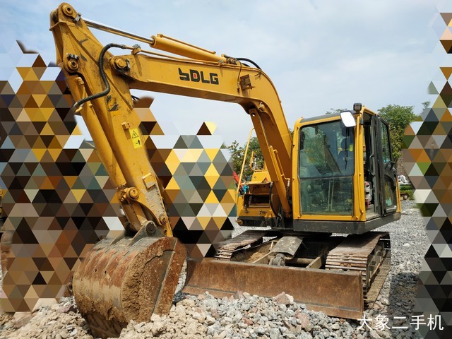 山东临工 E680F 挖掘机