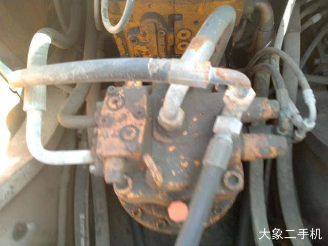 三一重工 SY235C-8 挖掘机