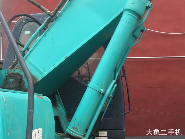 神钢 SK260 挖掘机