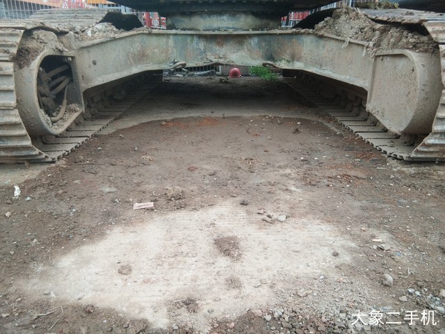 神钢 SK260LC-8 挖掘机