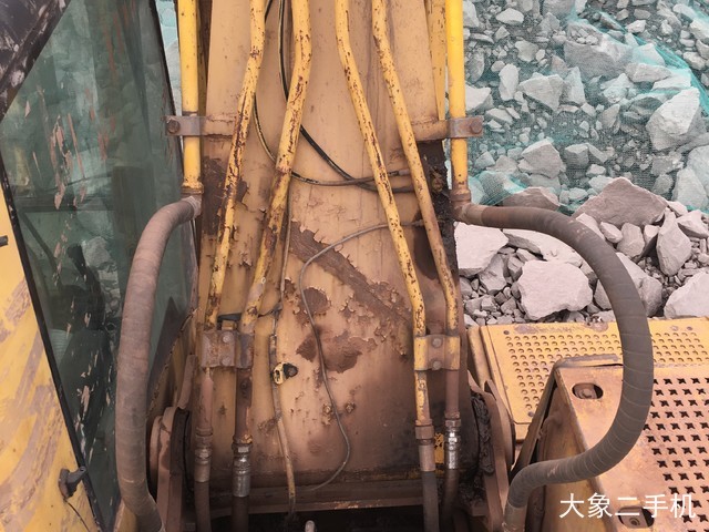 卡特彼勒 320C 挖掘机