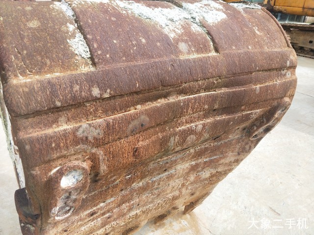 龙工 LG6215 挖掘机